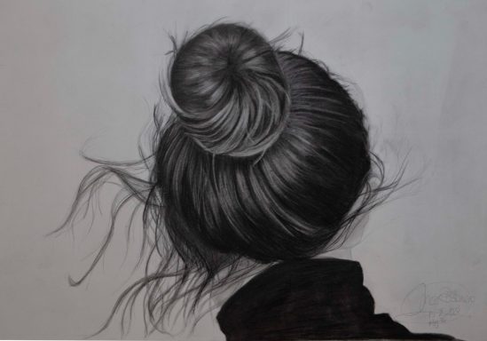 "Enredada" "Cuadro realizado en carboncillo. Dibujo de moño despeinado. Realizado por Cuchiart by Mar Botonero"